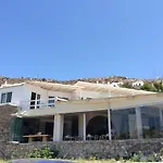 Sailinn Mykonos